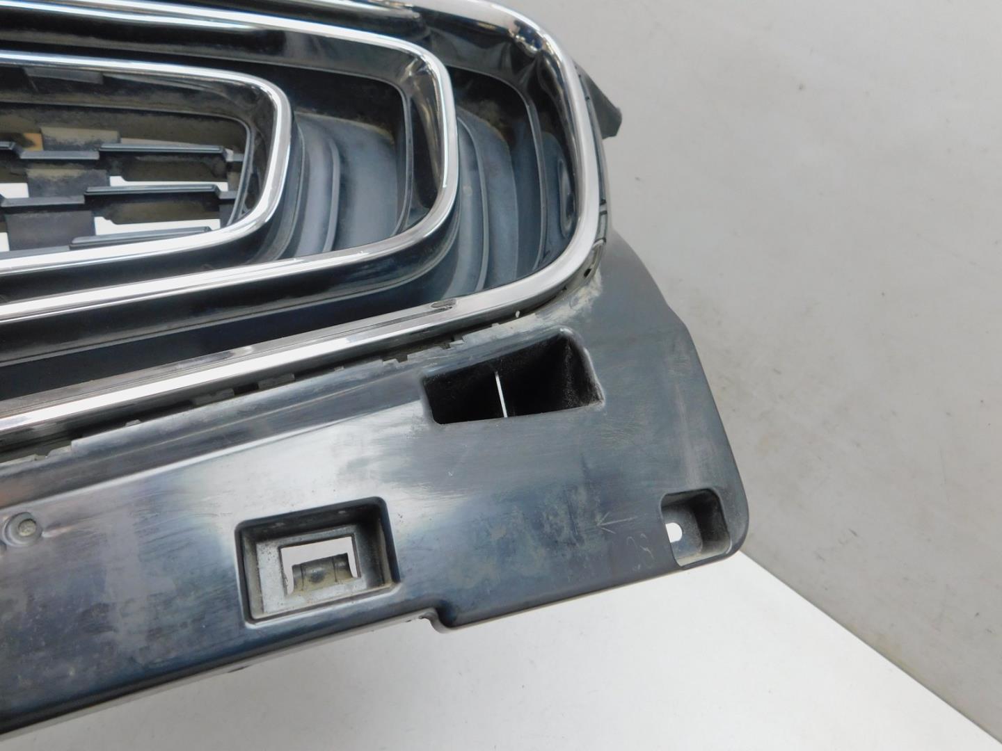 Решетка радиатора