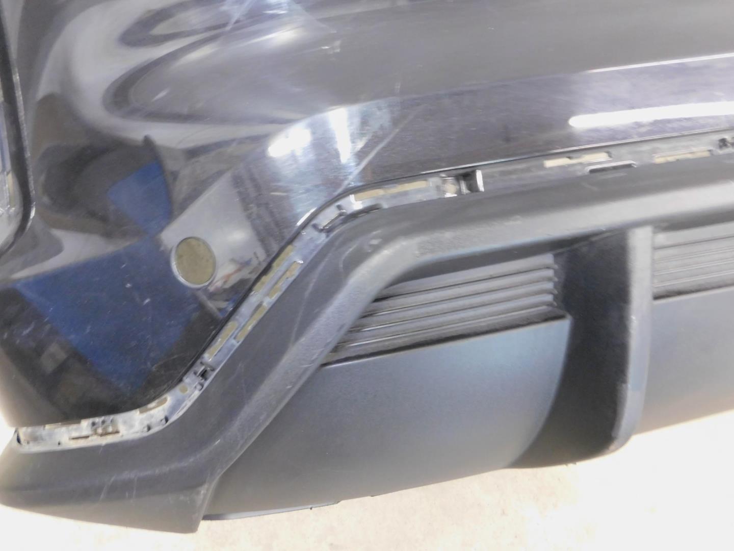 Бампер задний