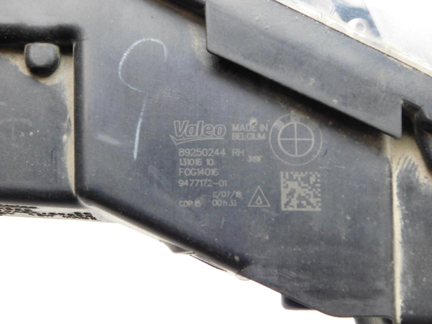 Фара противотуманная правая