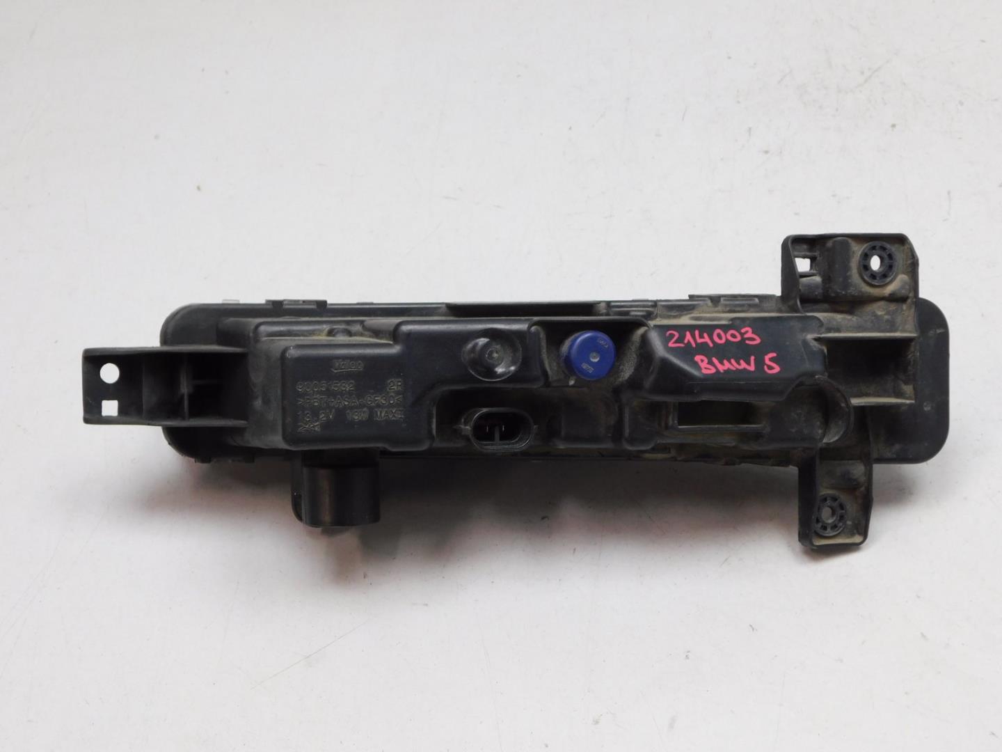 Фара противотуманная правая