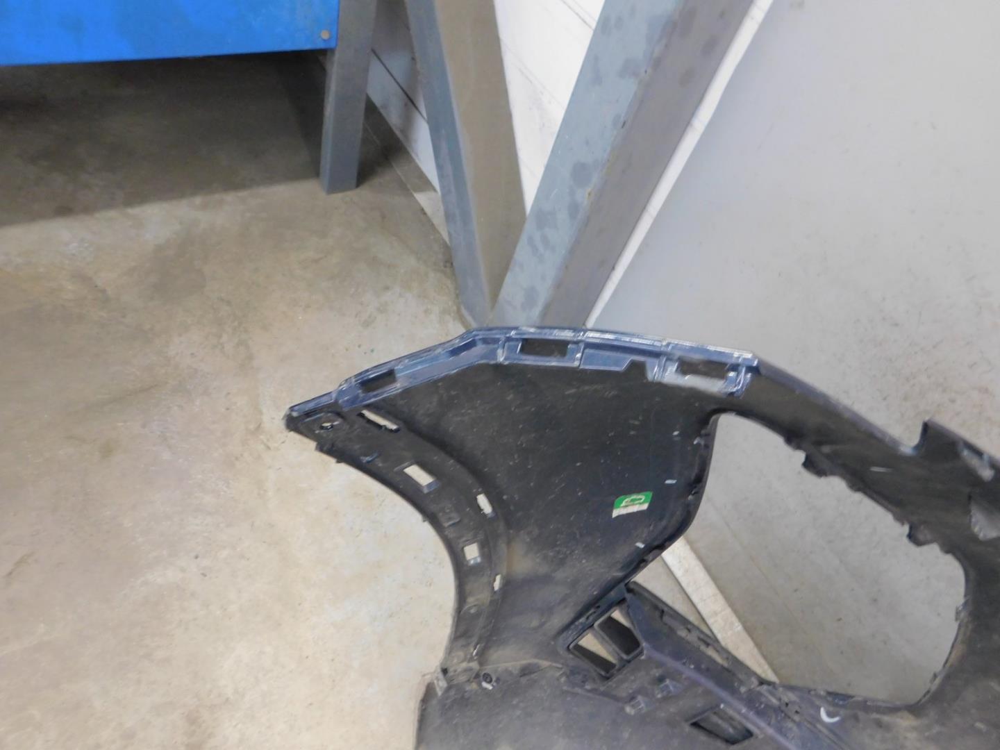 Бампер передний