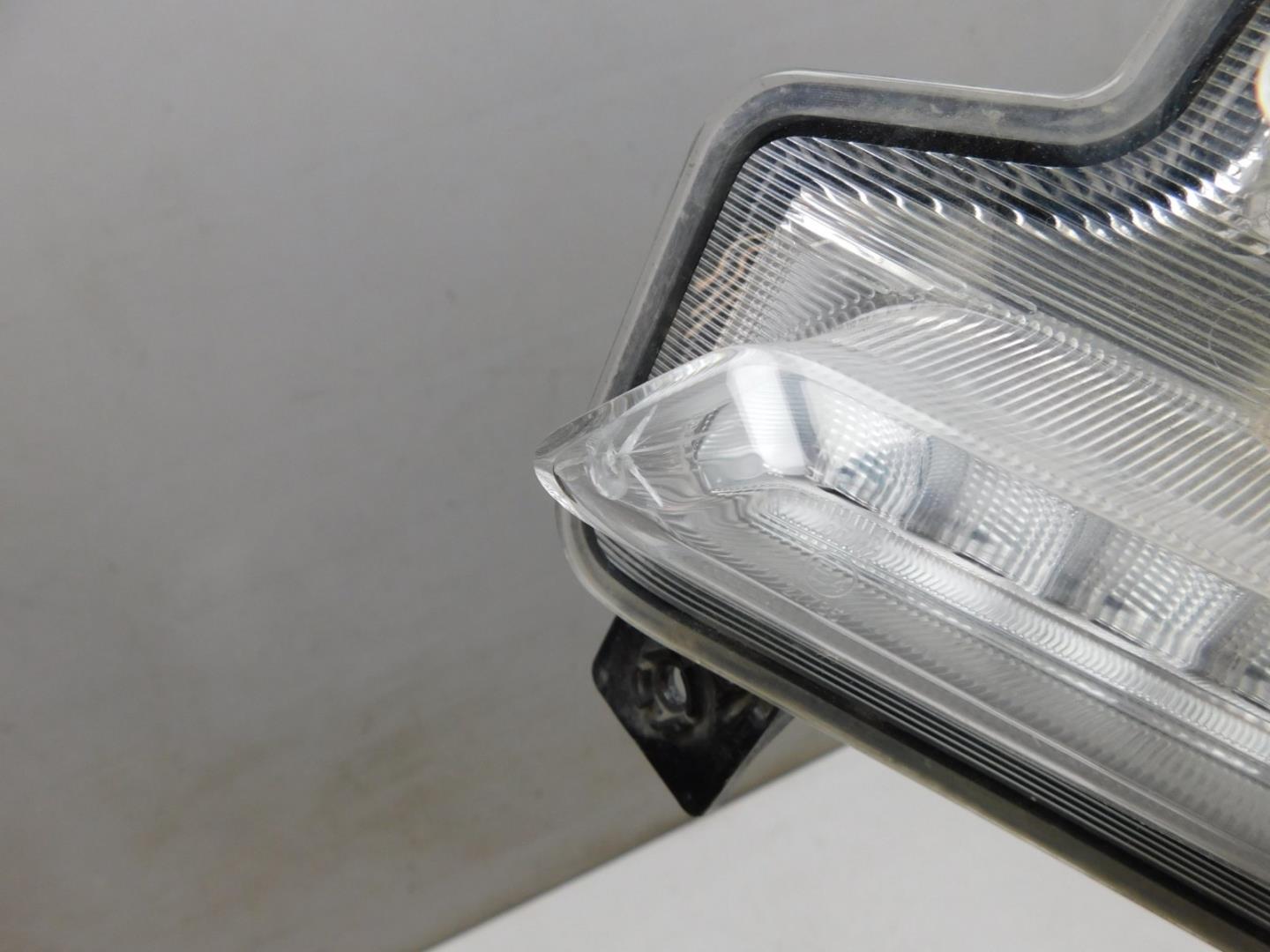 Габарит передний левый