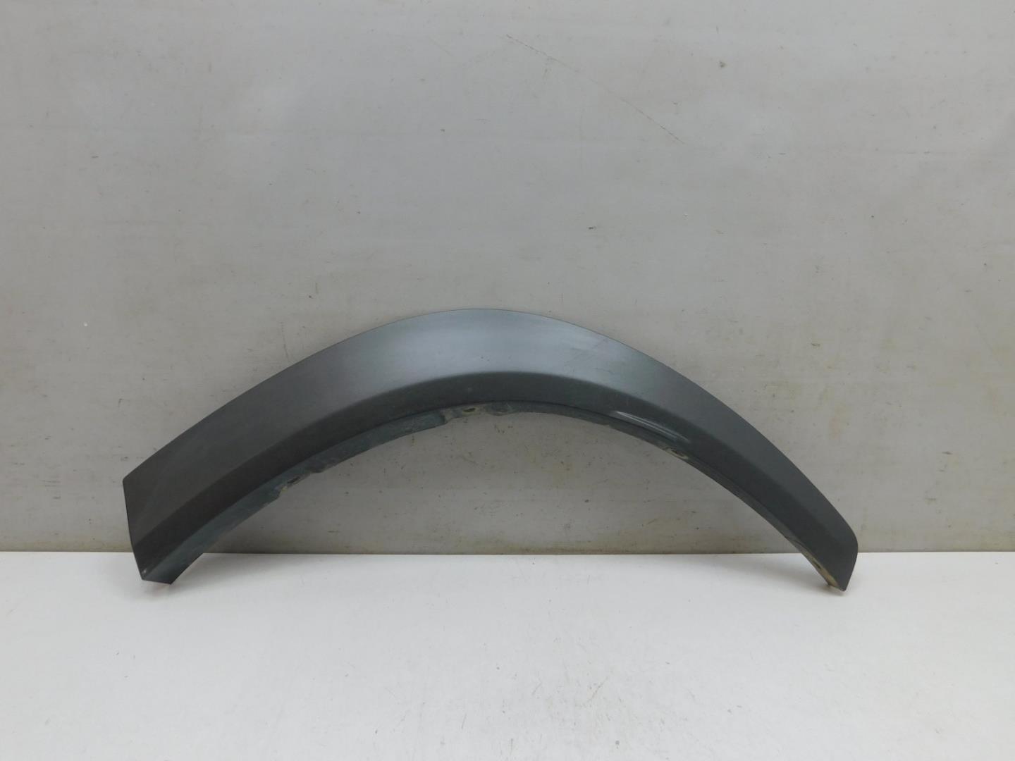 Накладка заднего крыла левого