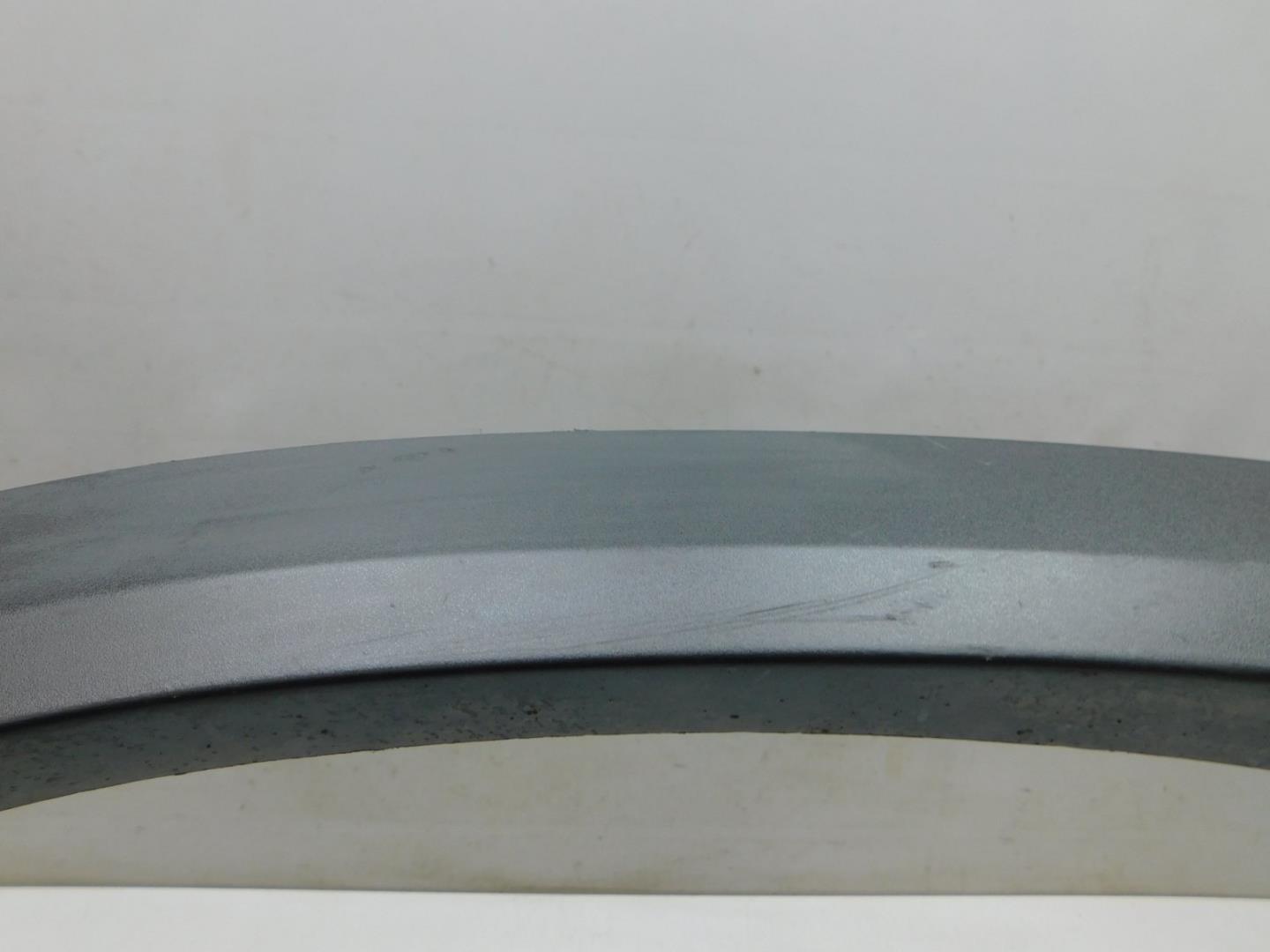 Накладка заднего крыла правого