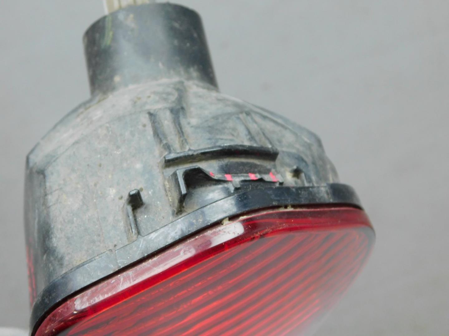 Фонарь задний в бампер левый