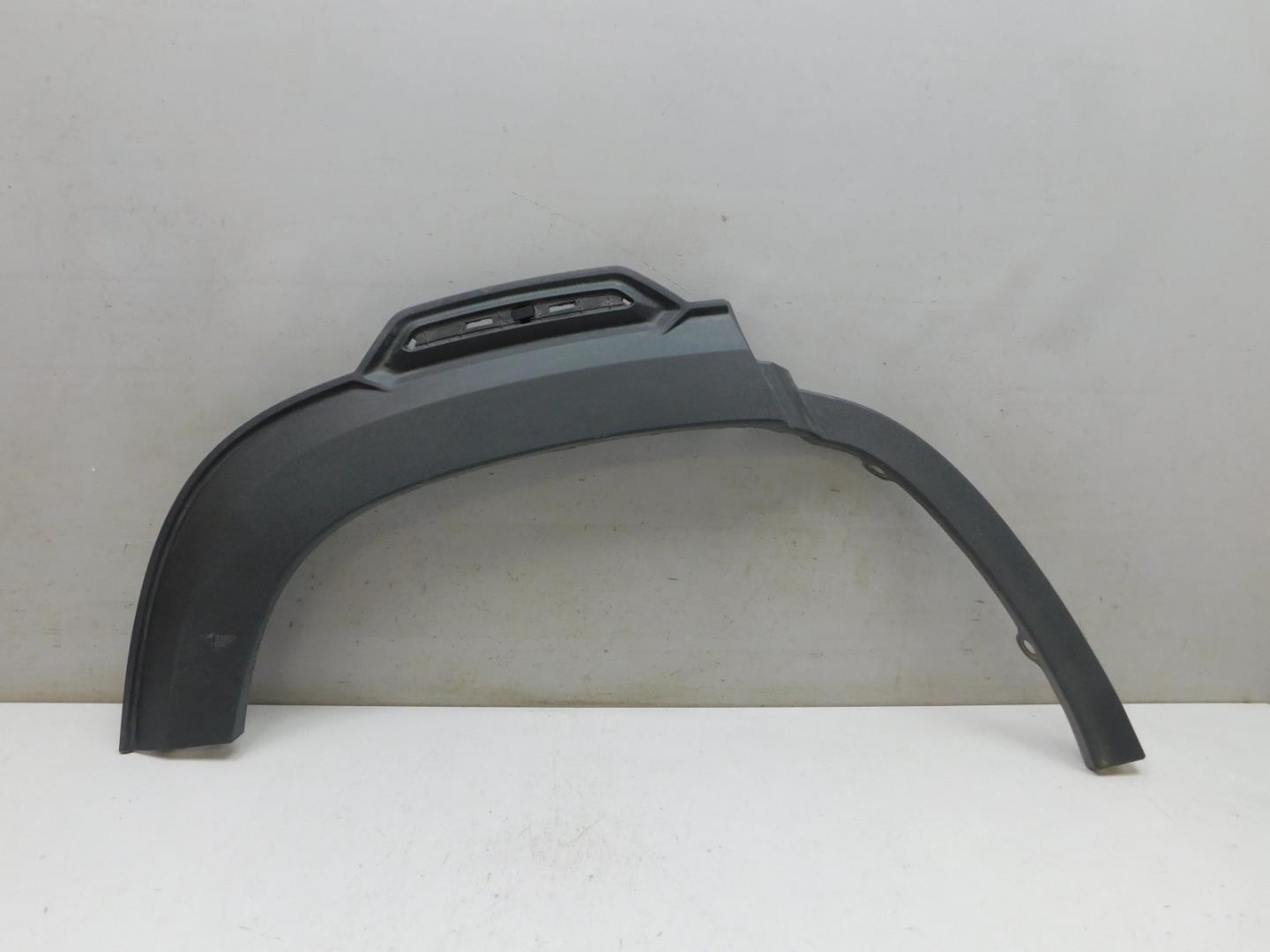 Накладка заднего крыла правого