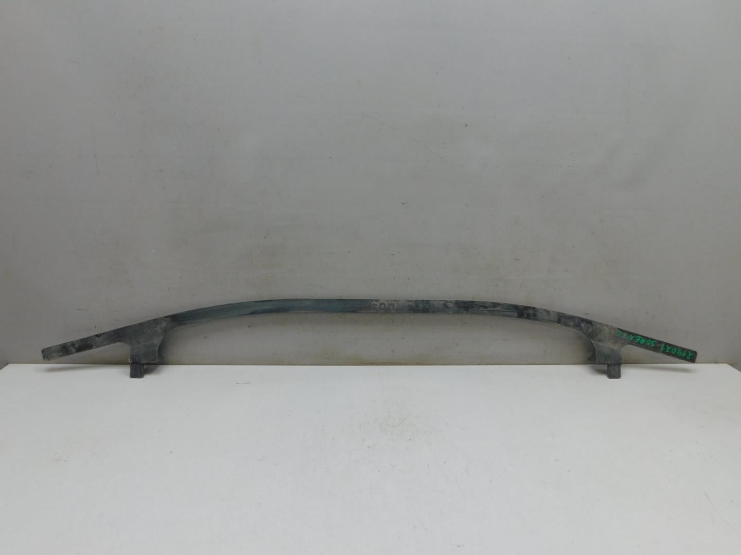 Усилитель переднего бампера