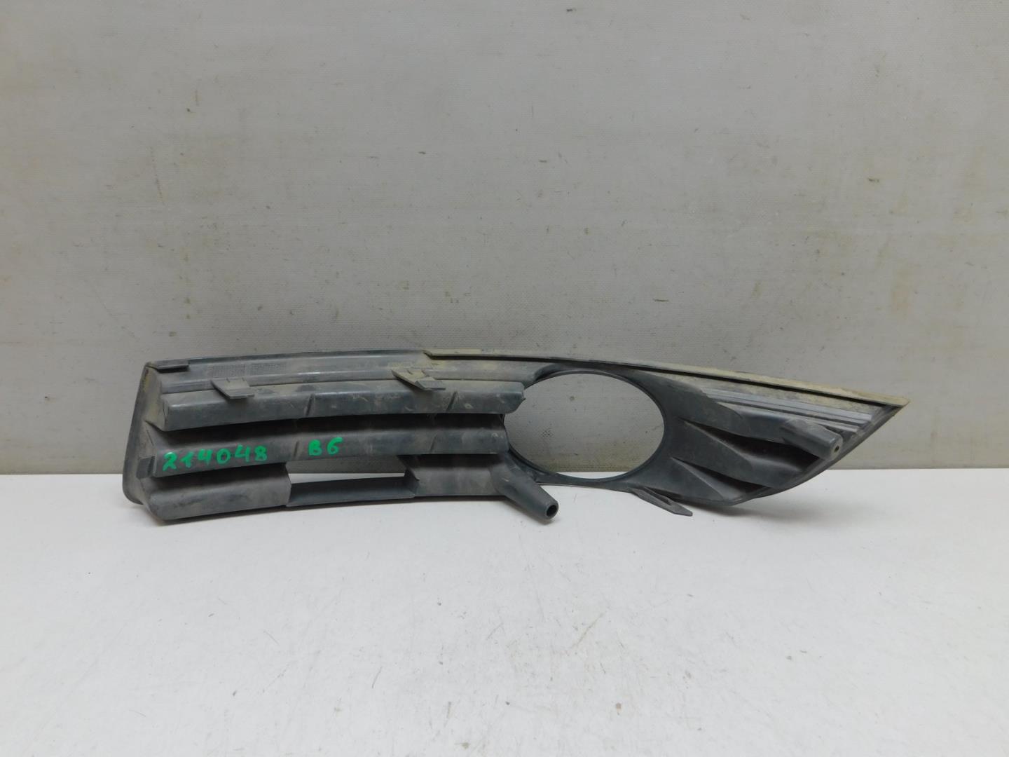 Решетка в бампер правая