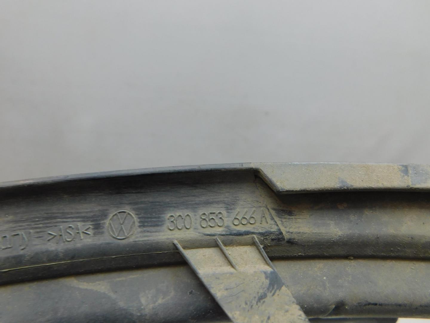 Решетка в бампер правая