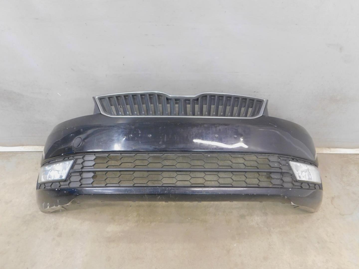 Бампер передний