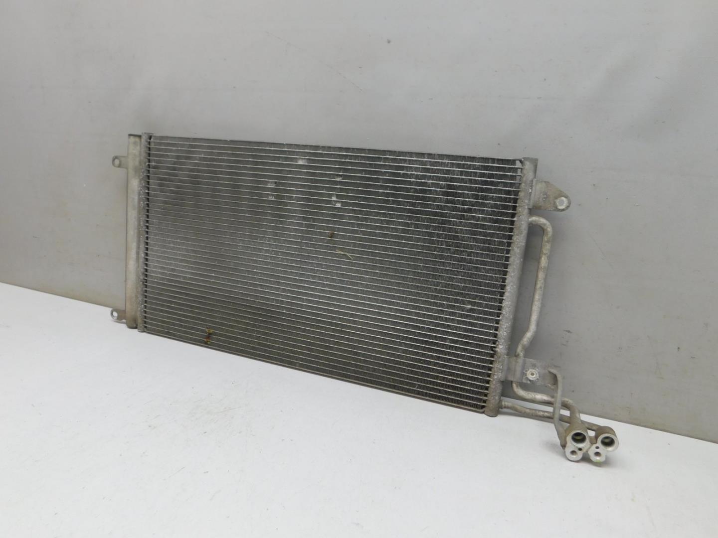 Радиатор кондиционера / конденсер