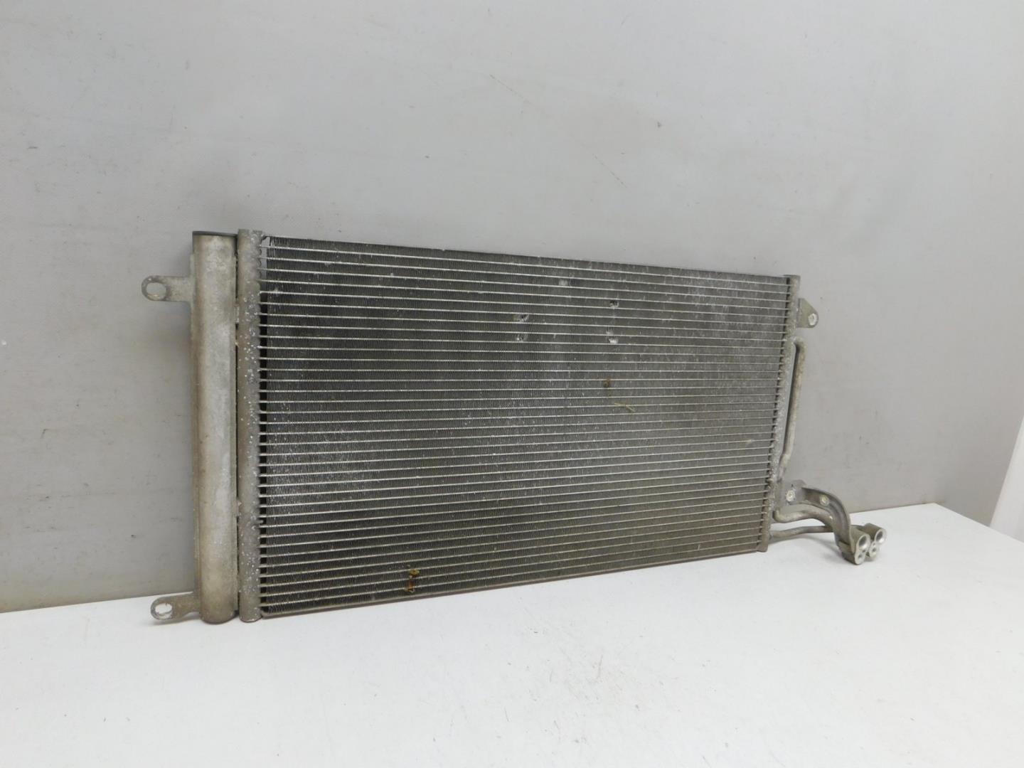 Радиатор кондиционера / конденсер