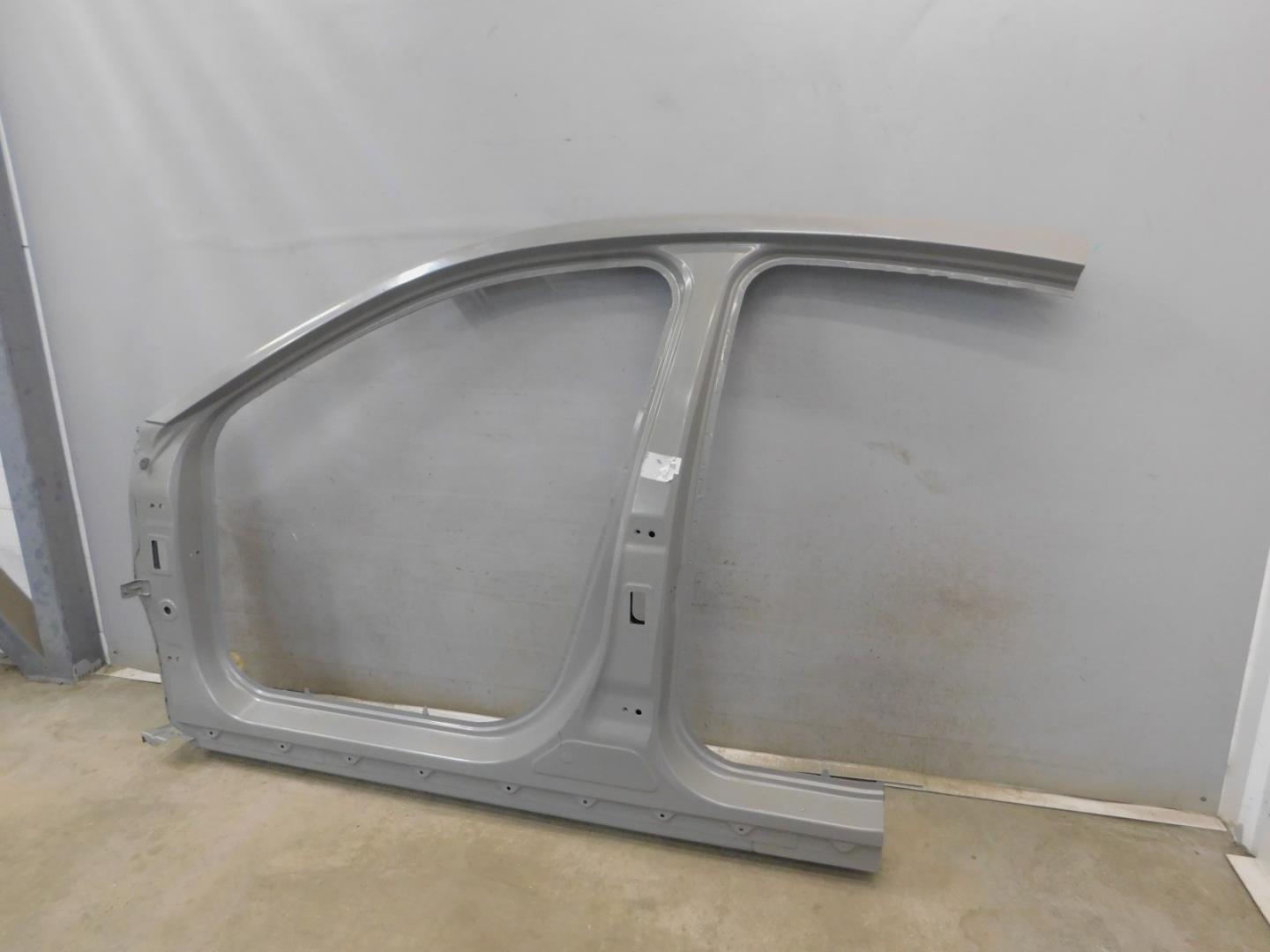 Кузовной элемент