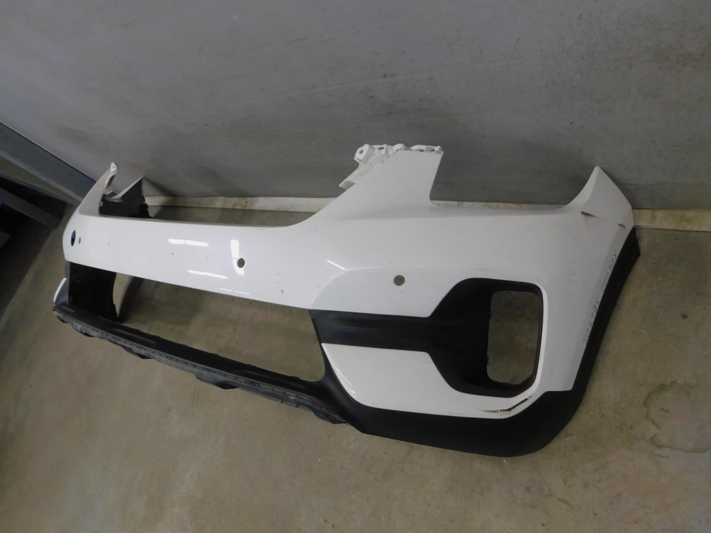 Бампер передний