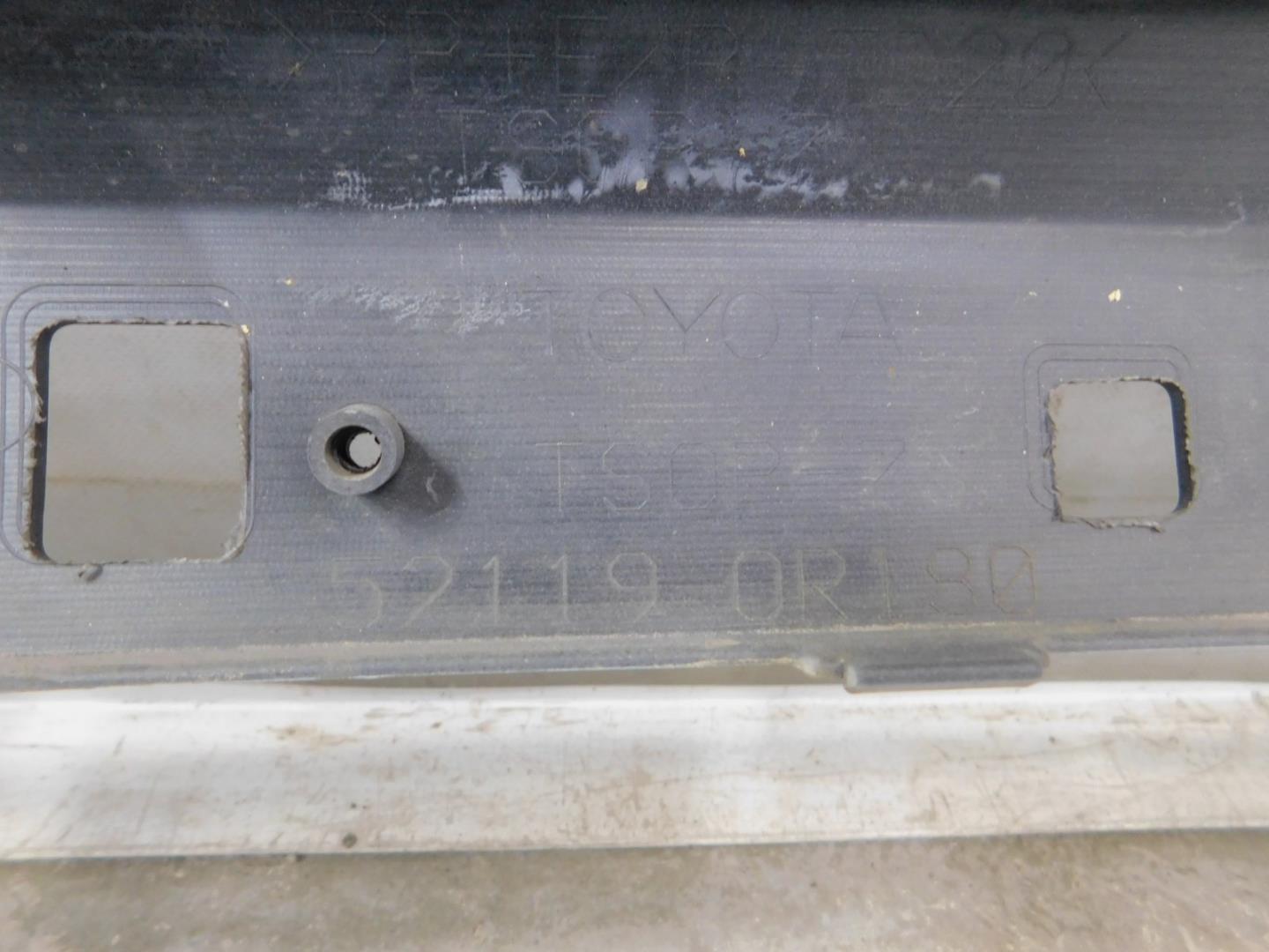 Бампер передний