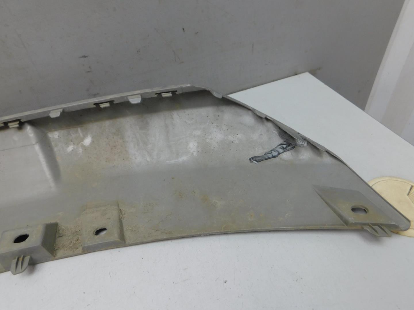 Накладка переднего бампера