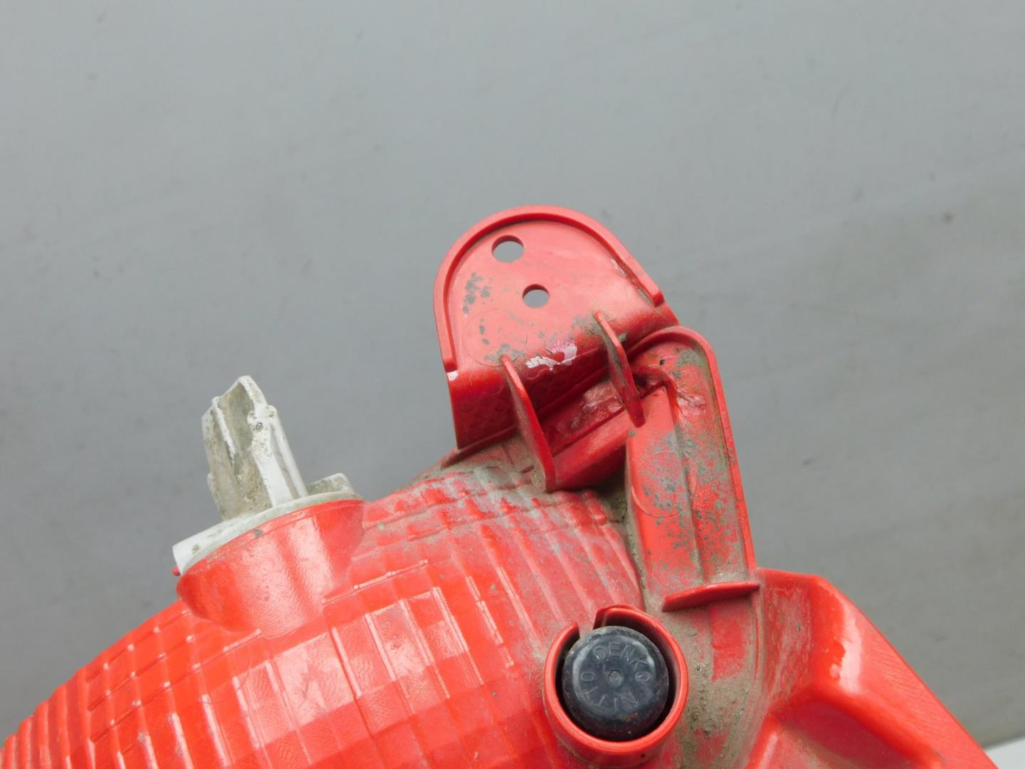 Фонарь задний в бампер правый