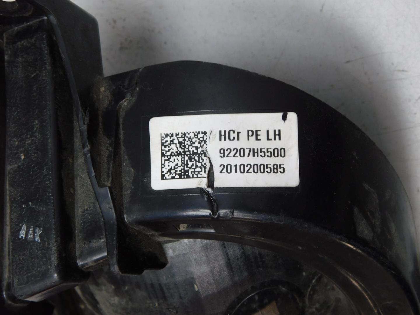 Фара противотуманная левая