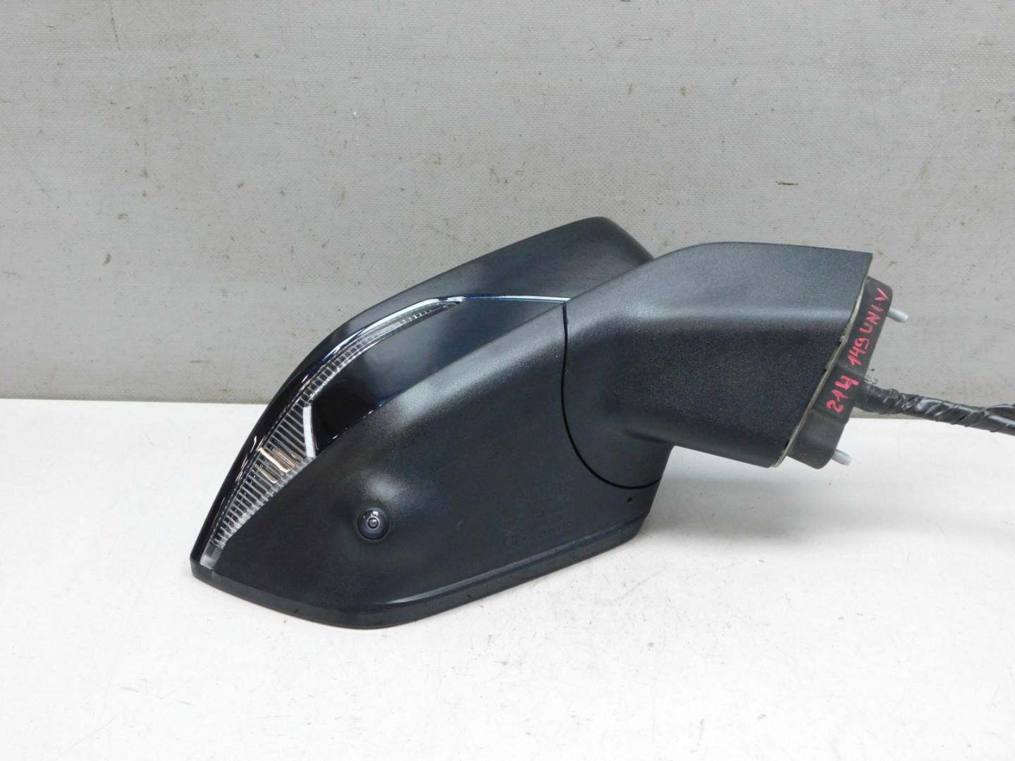 Зеркало правое электрическое