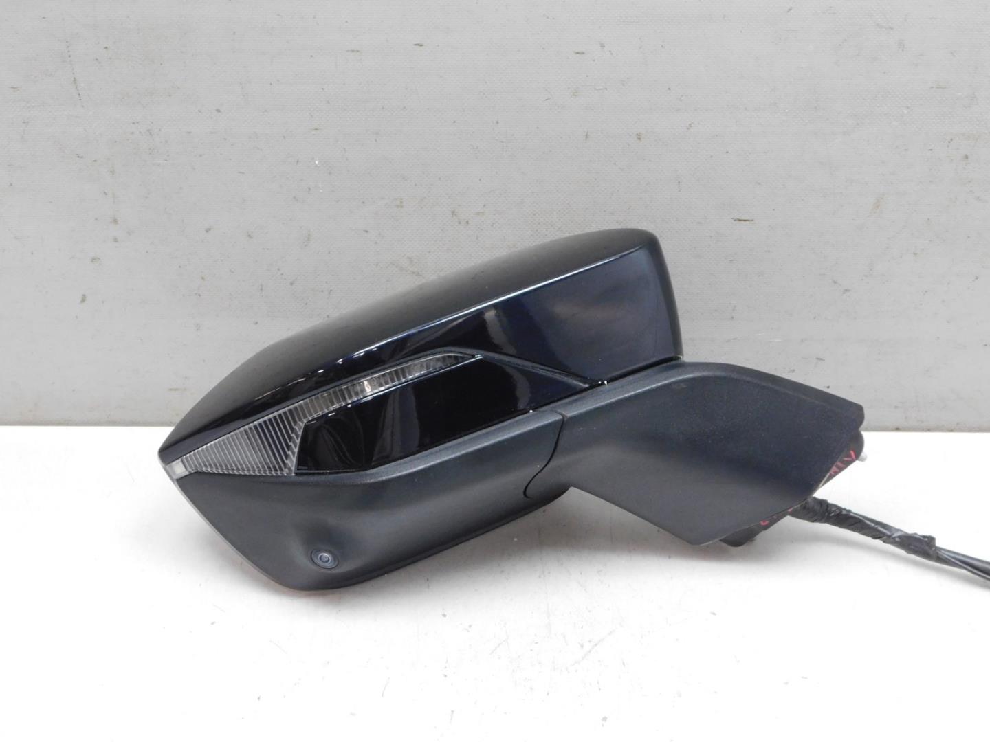 Зеркало правое электрическое