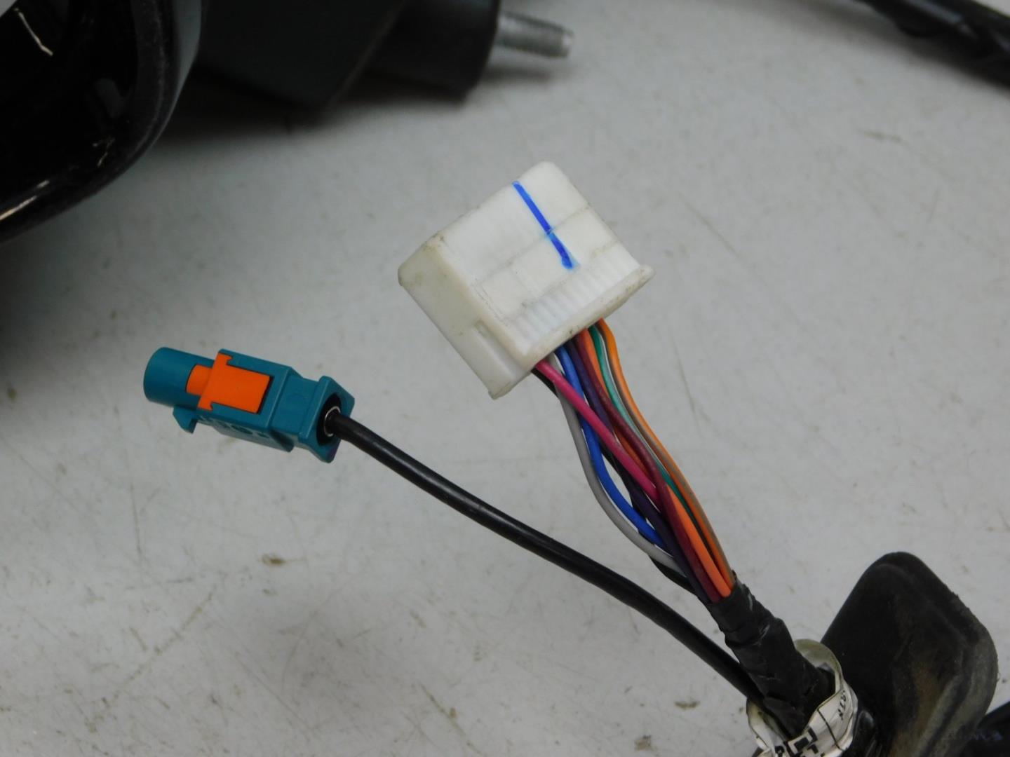 Зеркало левое электрическое