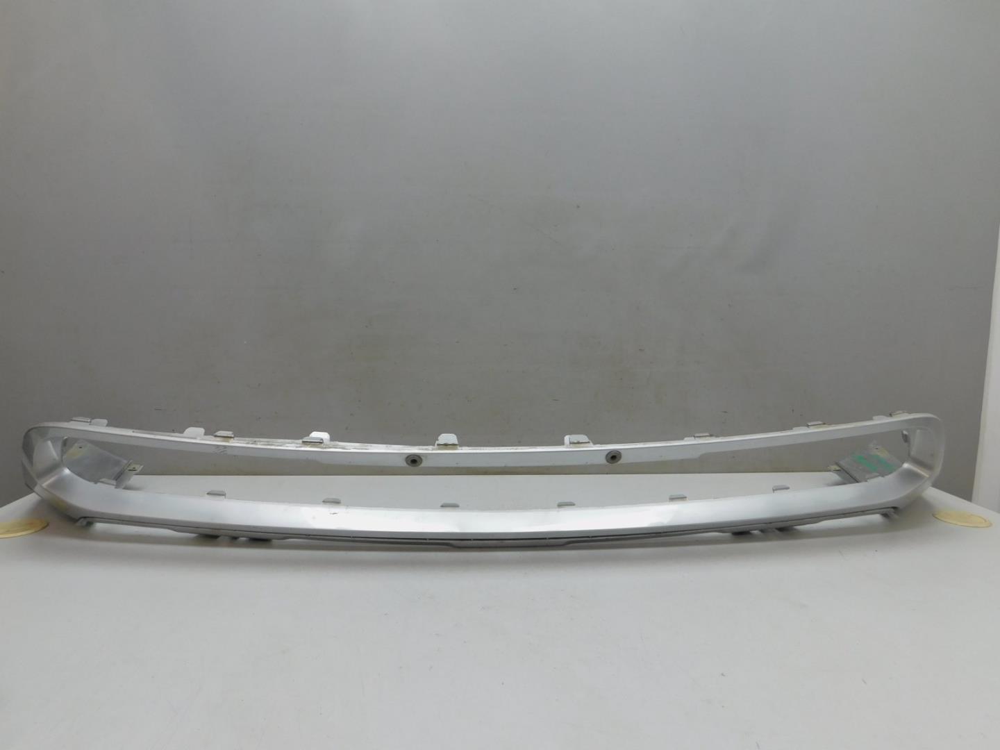 Накладка переднего бампера