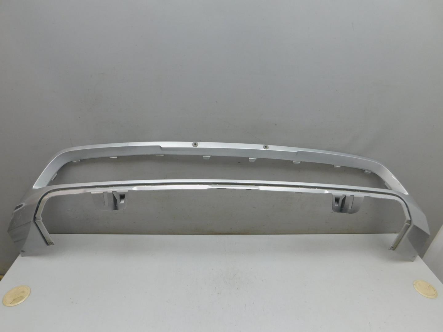 Накладка переднего бампера