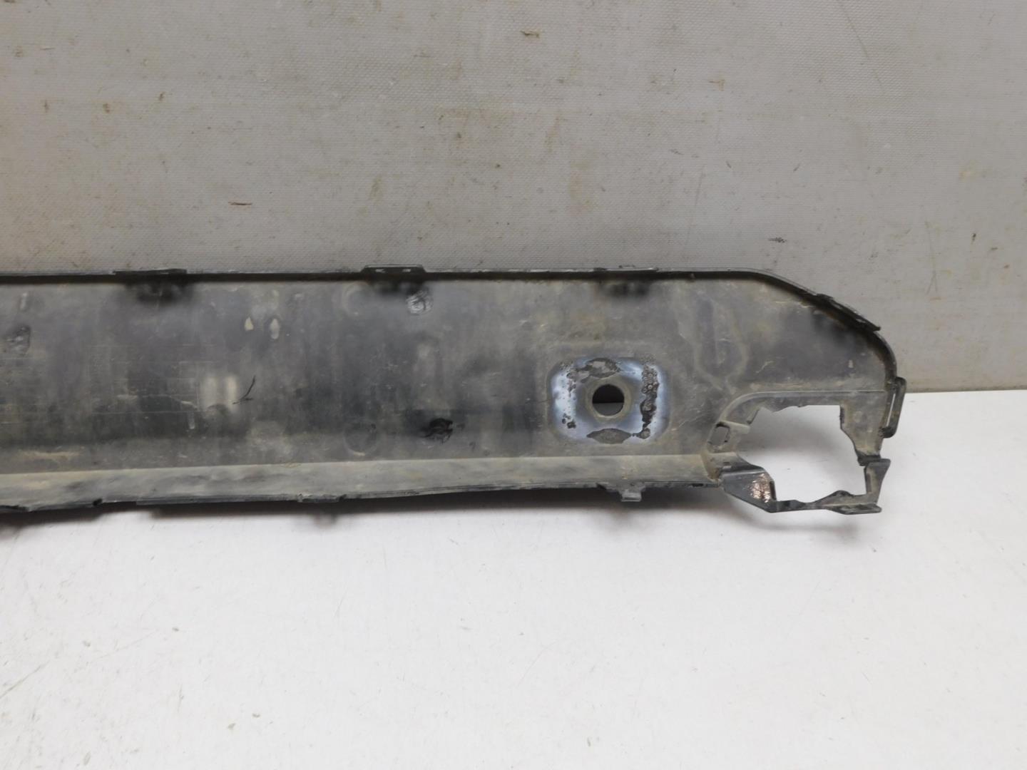 Накладка переднего бампера