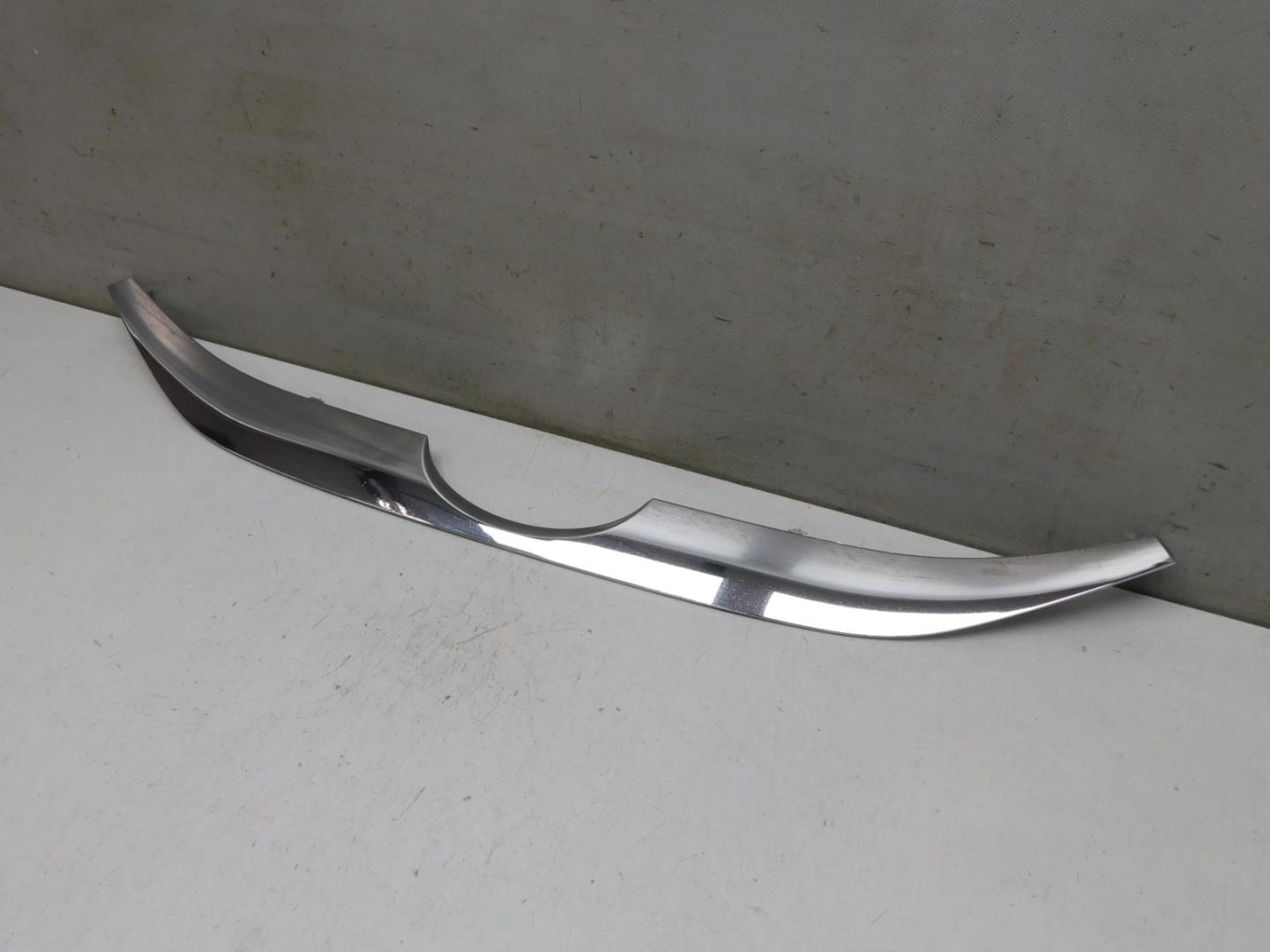 Накладка на решетку радиатора