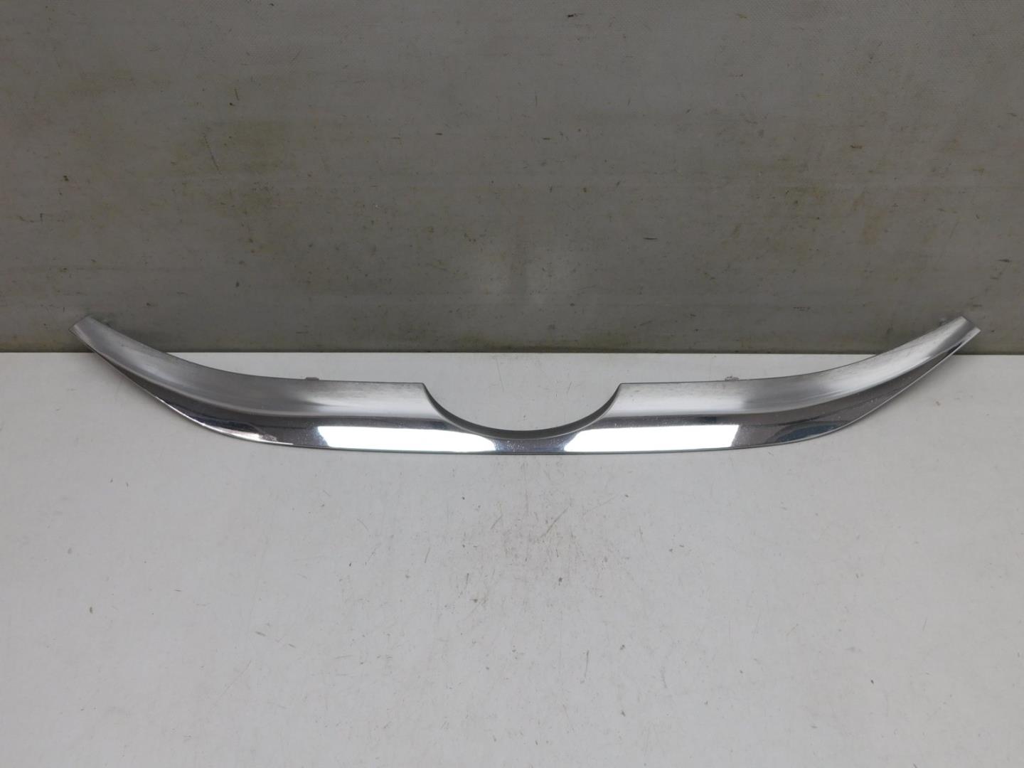 Накладка на решетку радиатора