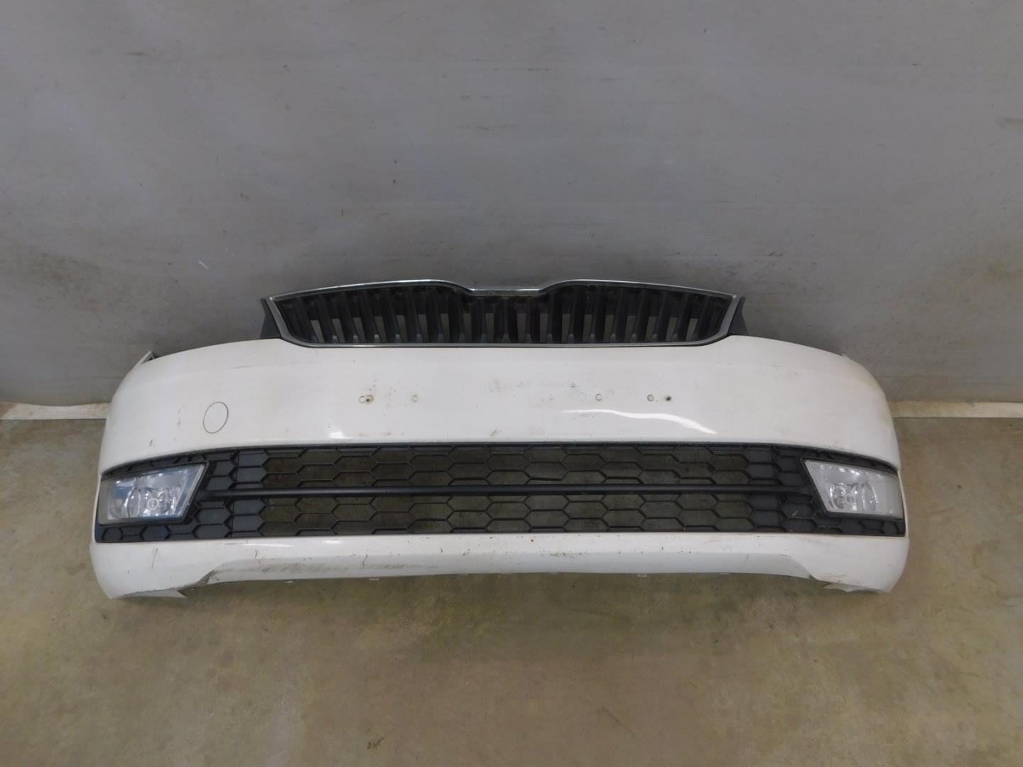 Бампер передний