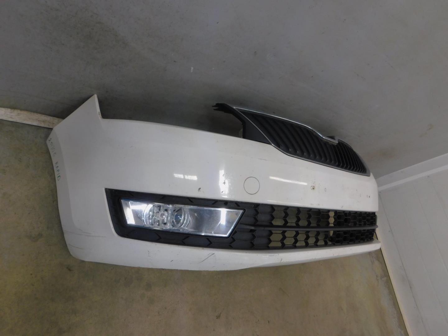 Бампер передний