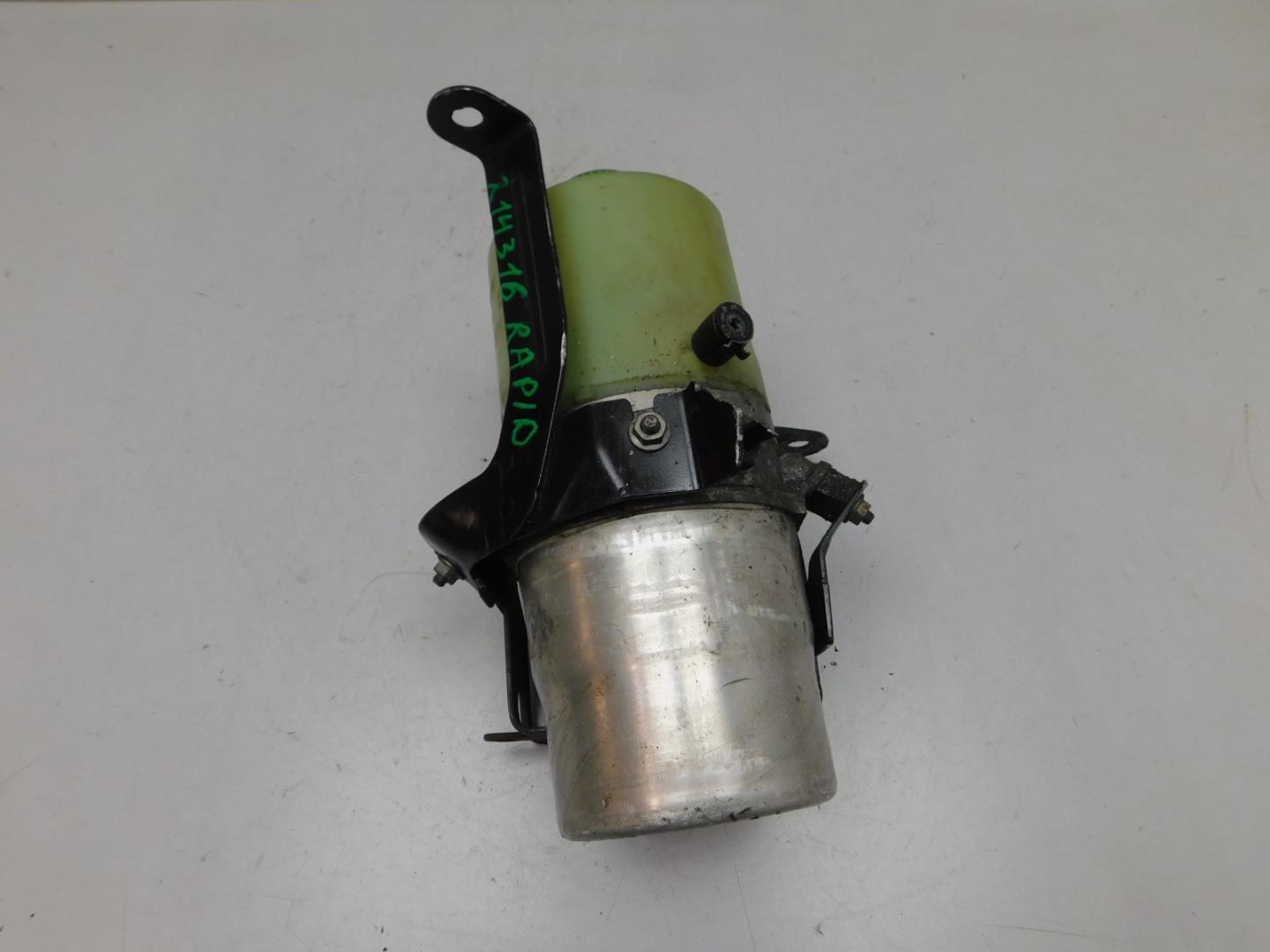 Насос ГУР (гидроусилитель руля)