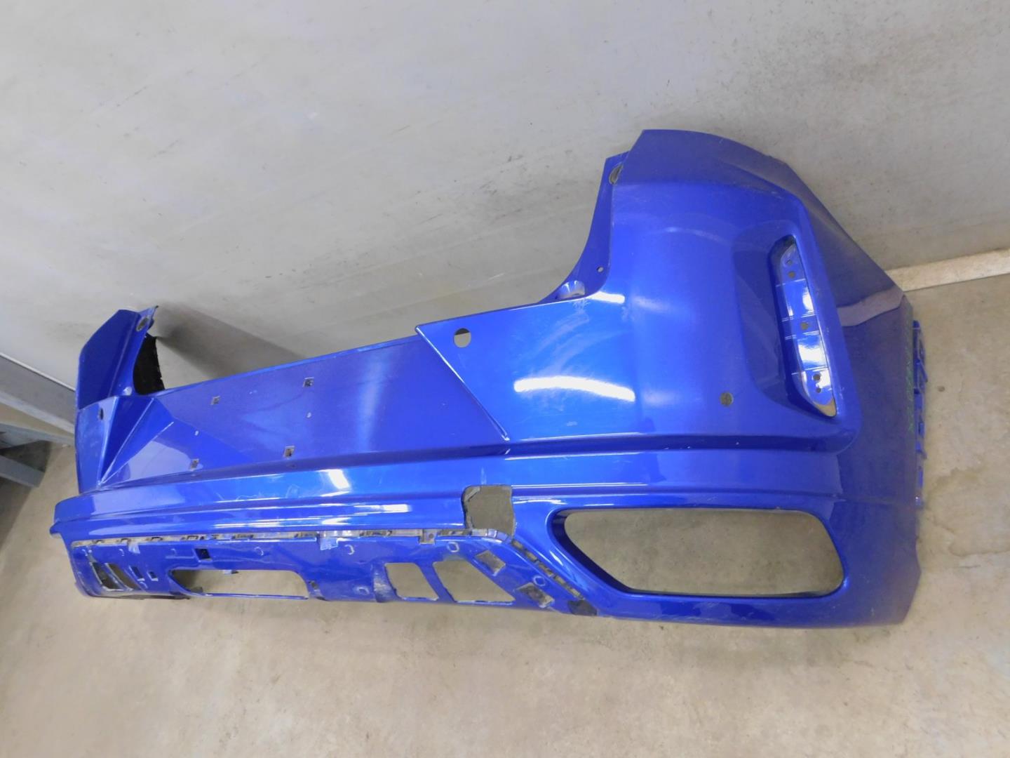 Бампер задний