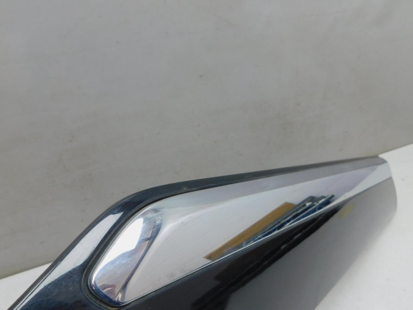 Накладка двери задней правой