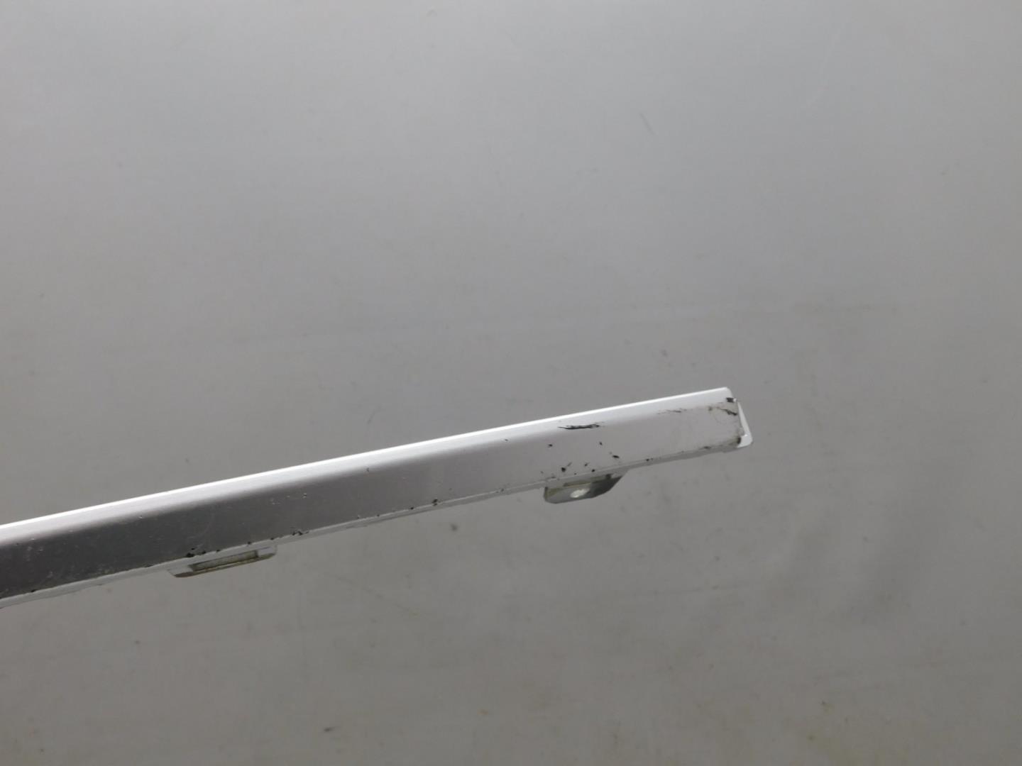 Молдинг заднего бампера