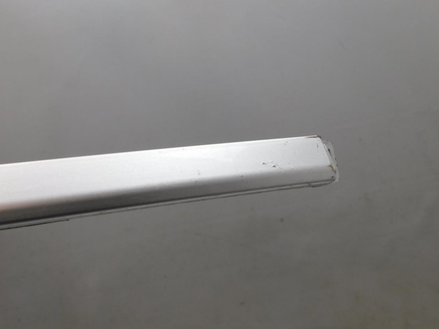 Молдинг заднего бампера