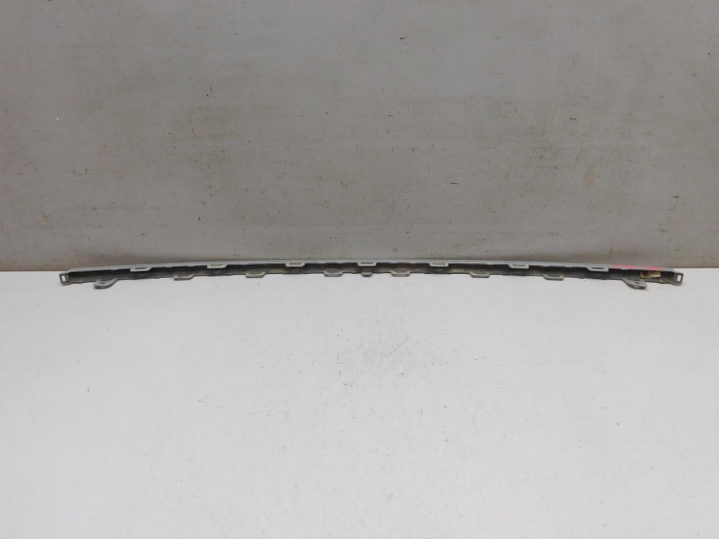 Молдинг заднего бампера