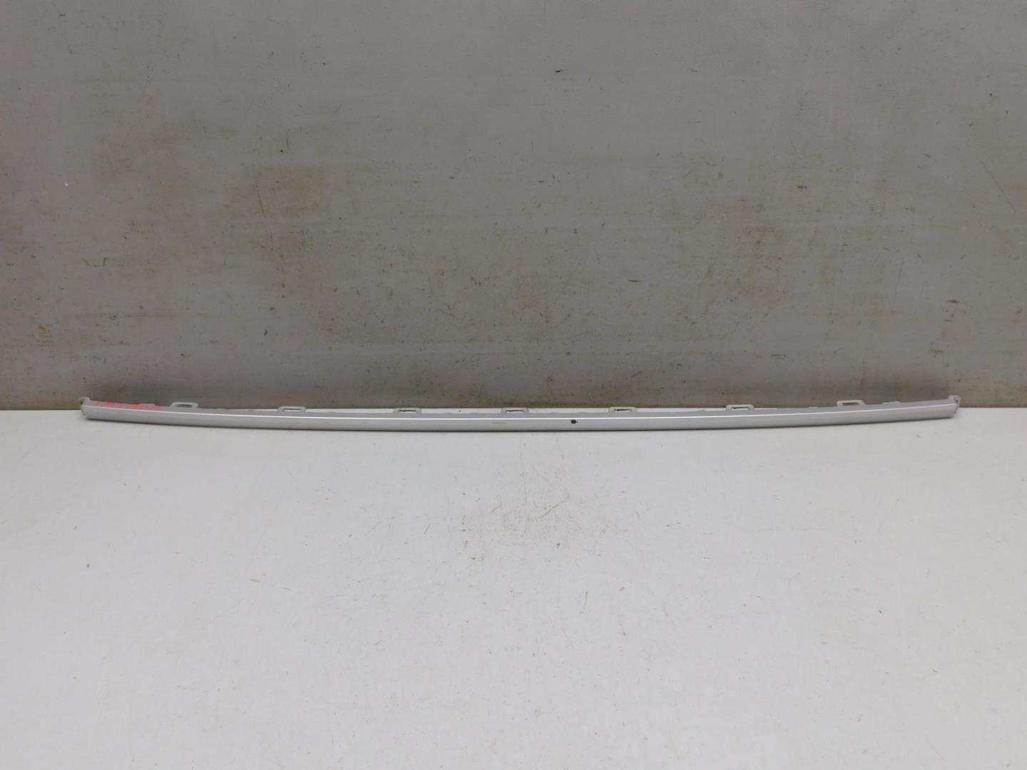 Молдинг заднего бампера