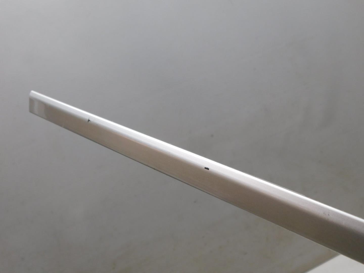 Молдинг заднего бампера