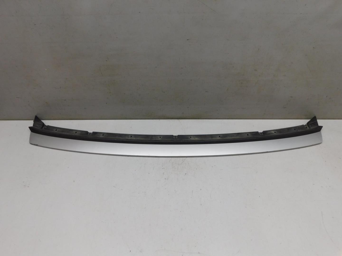 Накладка переднего бампера