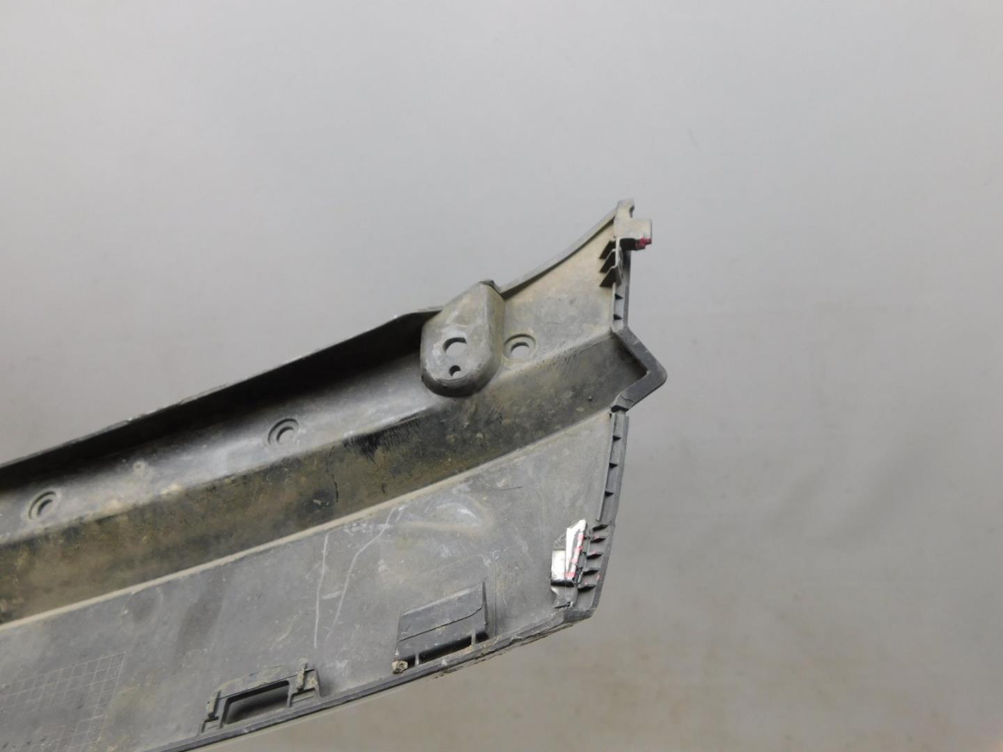 Накладка переднего бампера