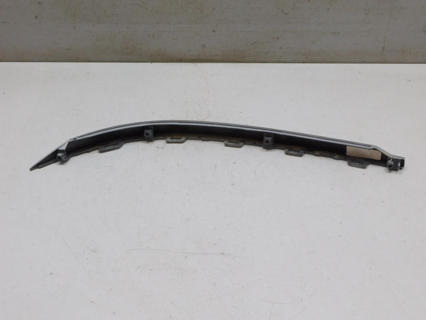 Накладка заднего бампера правая