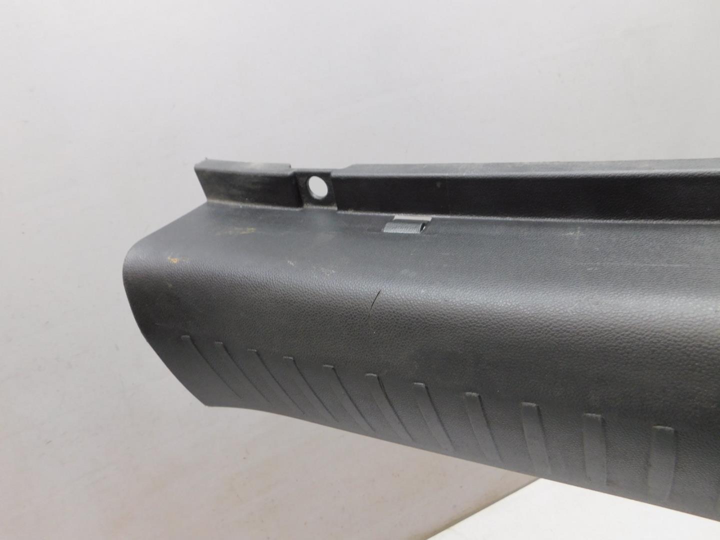 Обшивка багажника