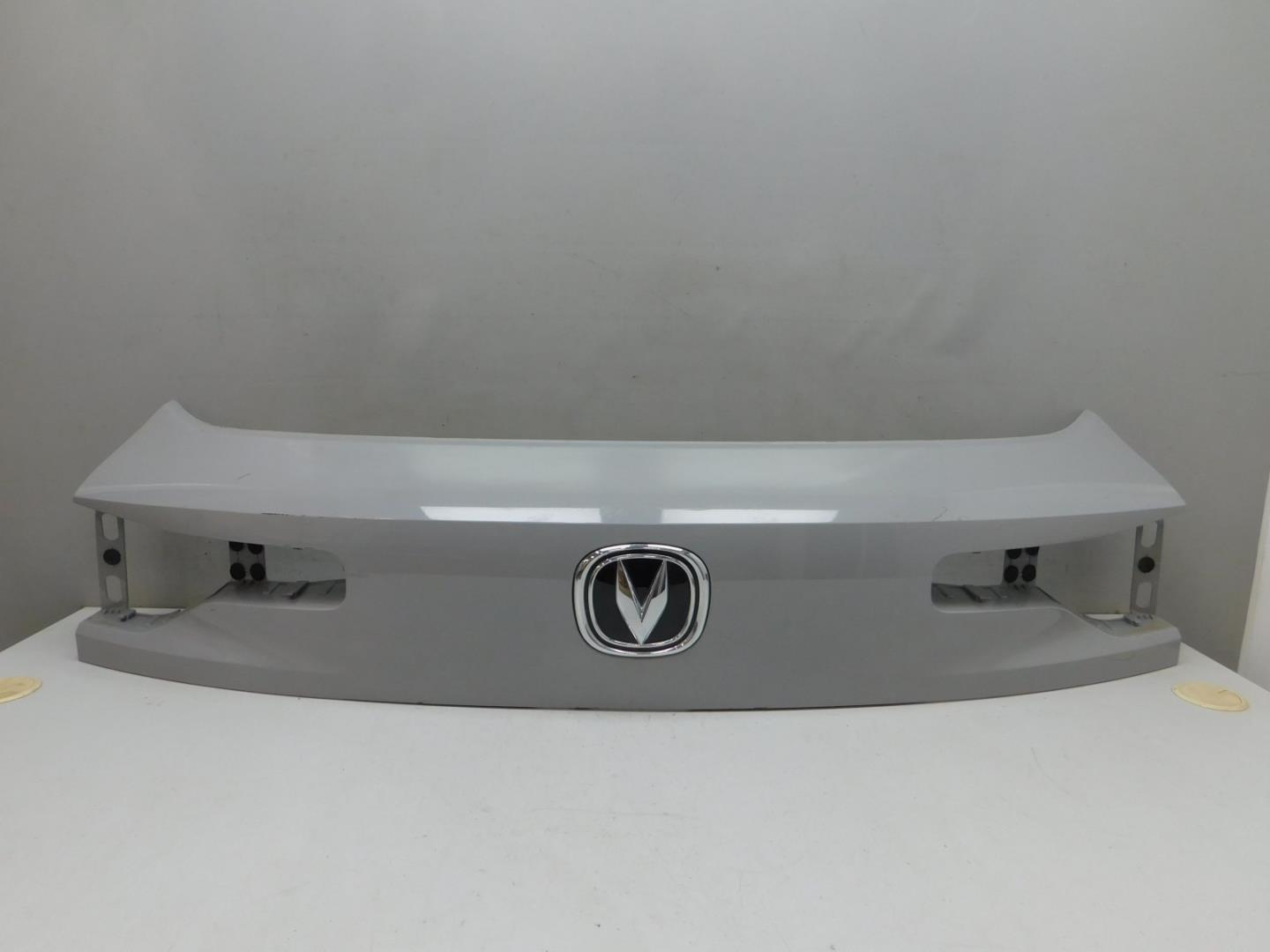 Накладка двери багажника