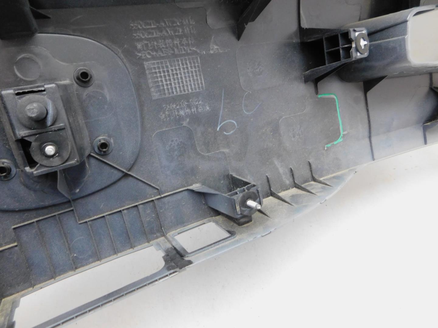 Накладка двери багажника