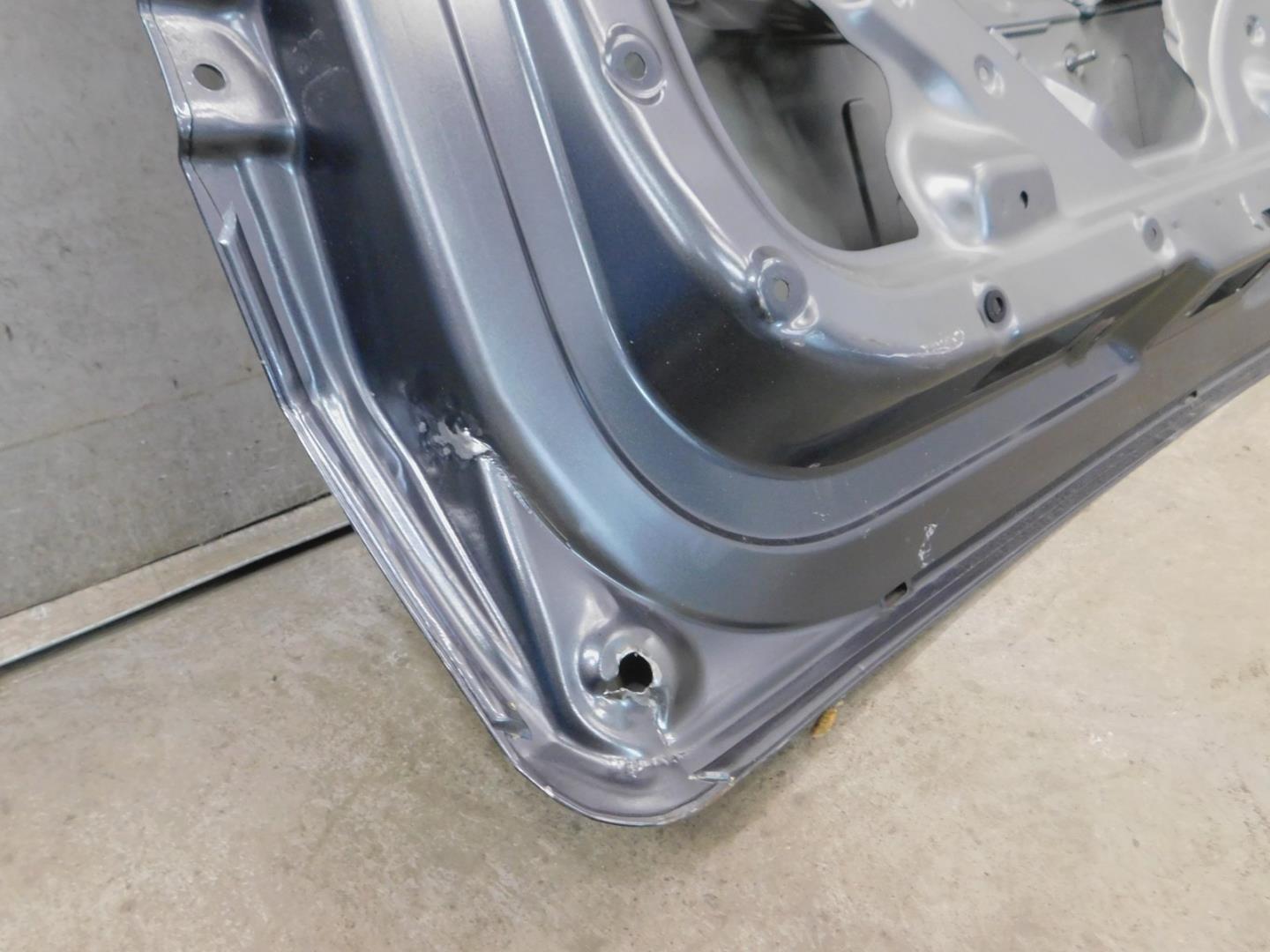 Дверь багажника