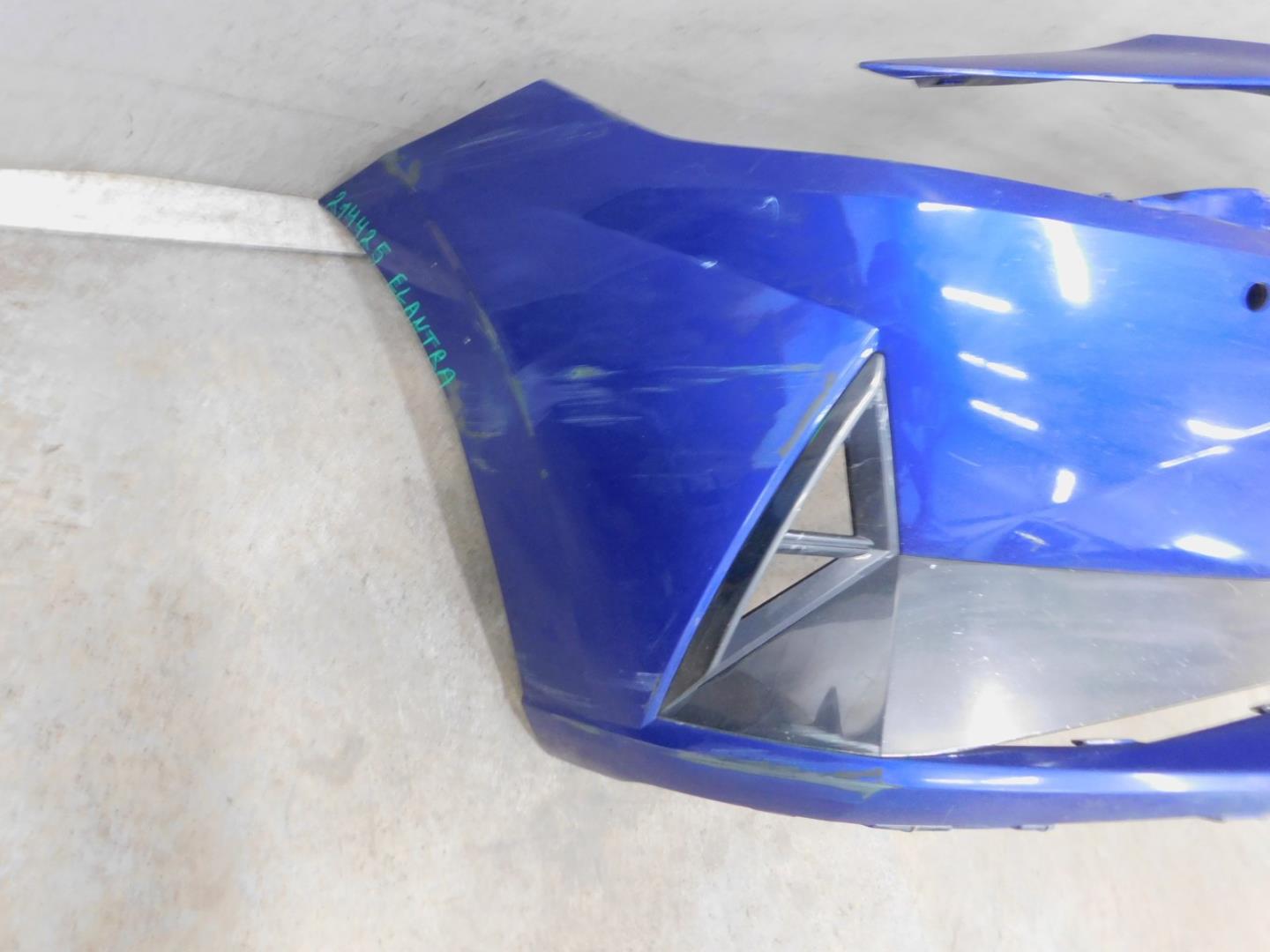 Бампер передний