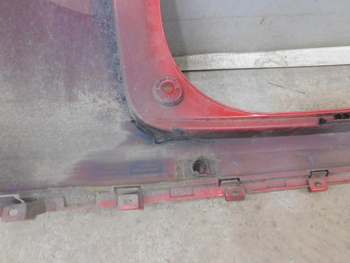 Бампер задний