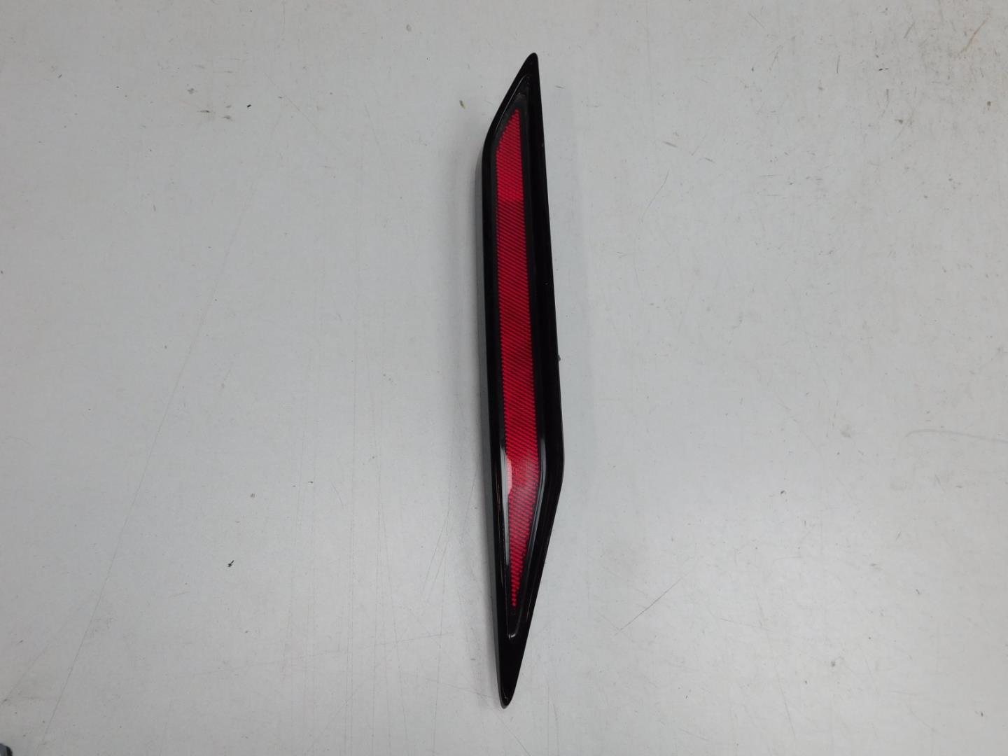 Фонарь задний в бампер левый